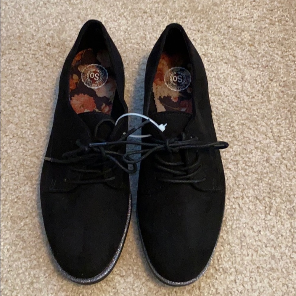 Black loafers new from Kohl’s